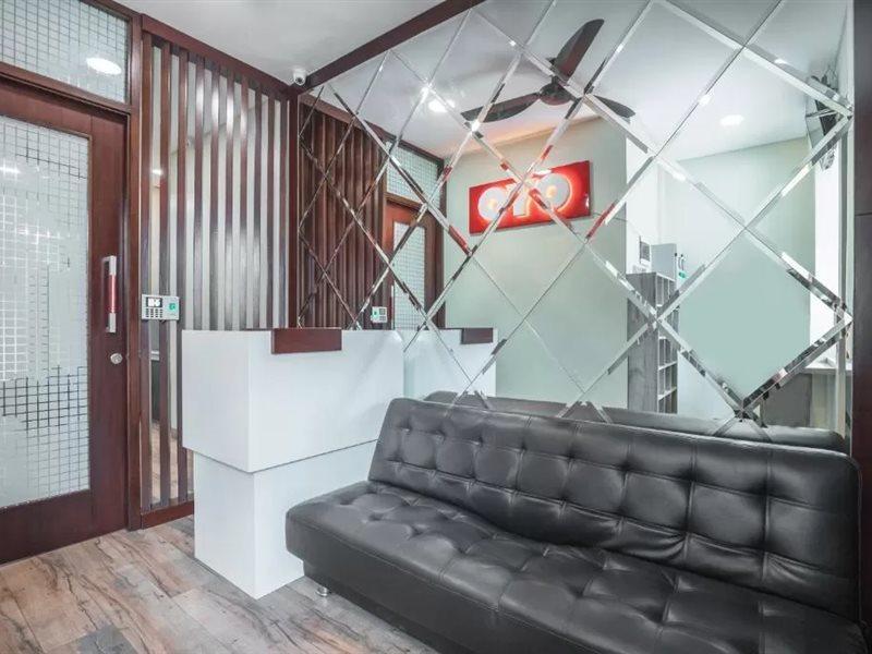 Super Oyo 1487 Residence Khoe Джакарта Экстерьер фото