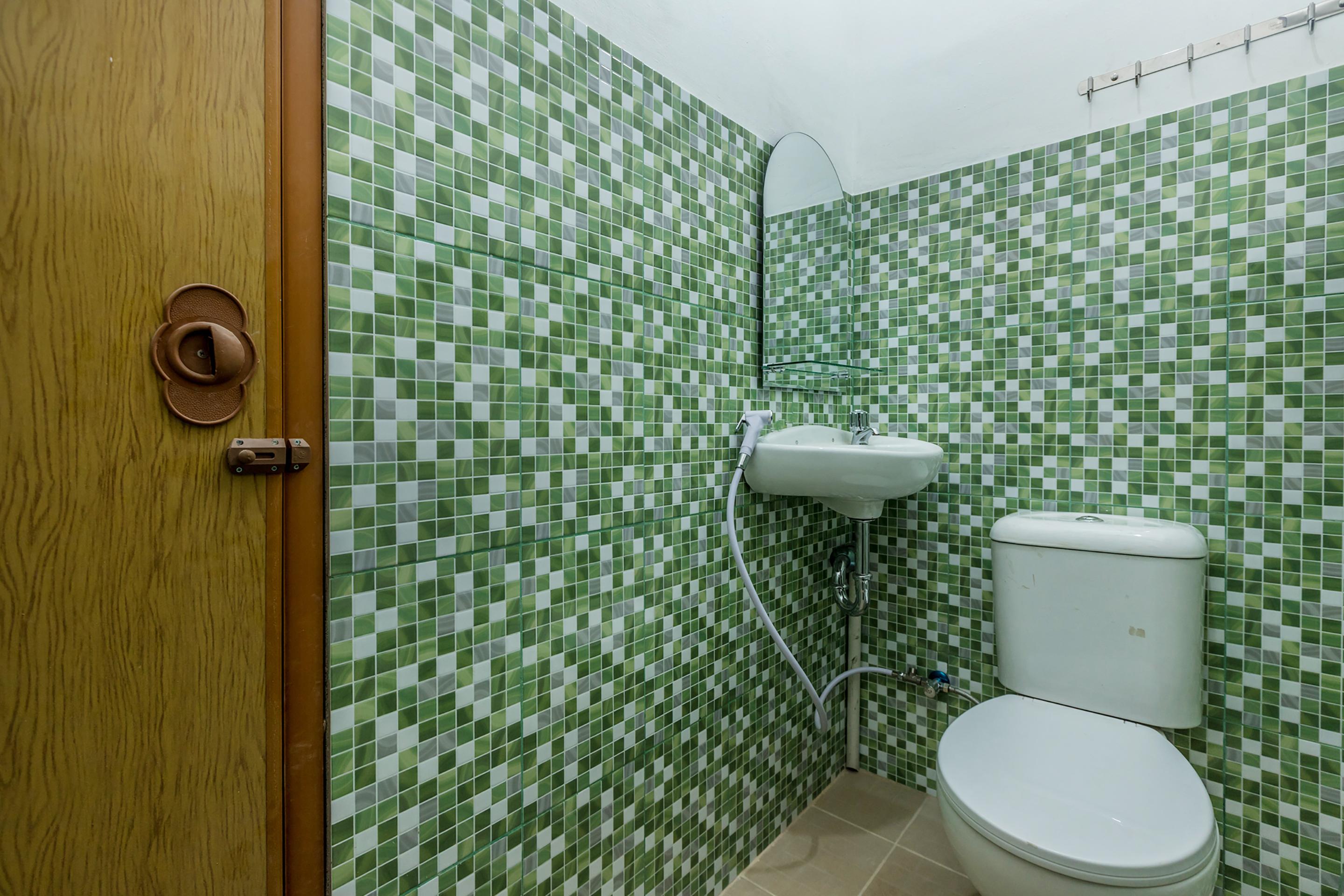 Super Oyo 1487 Residence Khoe Джакарта Экстерьер фото