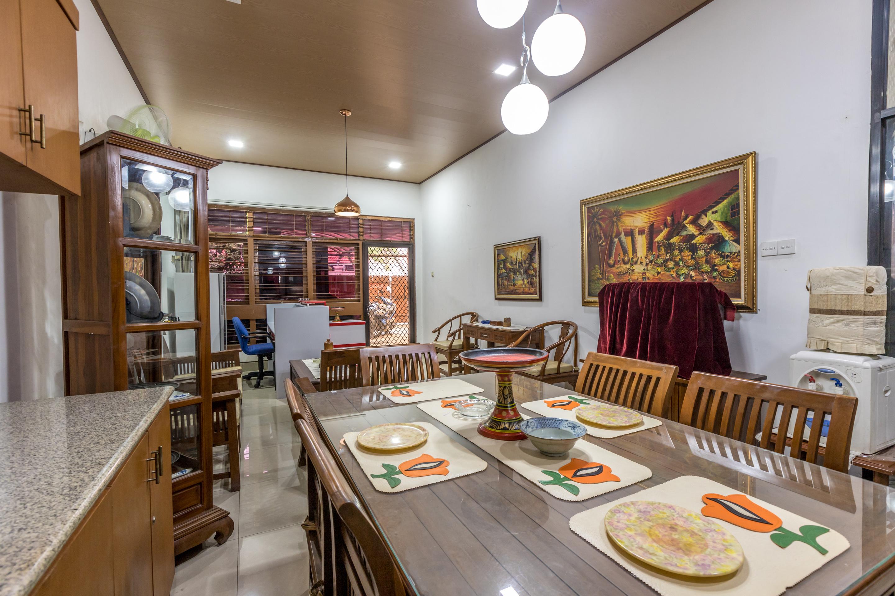 Super Oyo 1487 Residence Khoe Джакарта Экстерьер фото