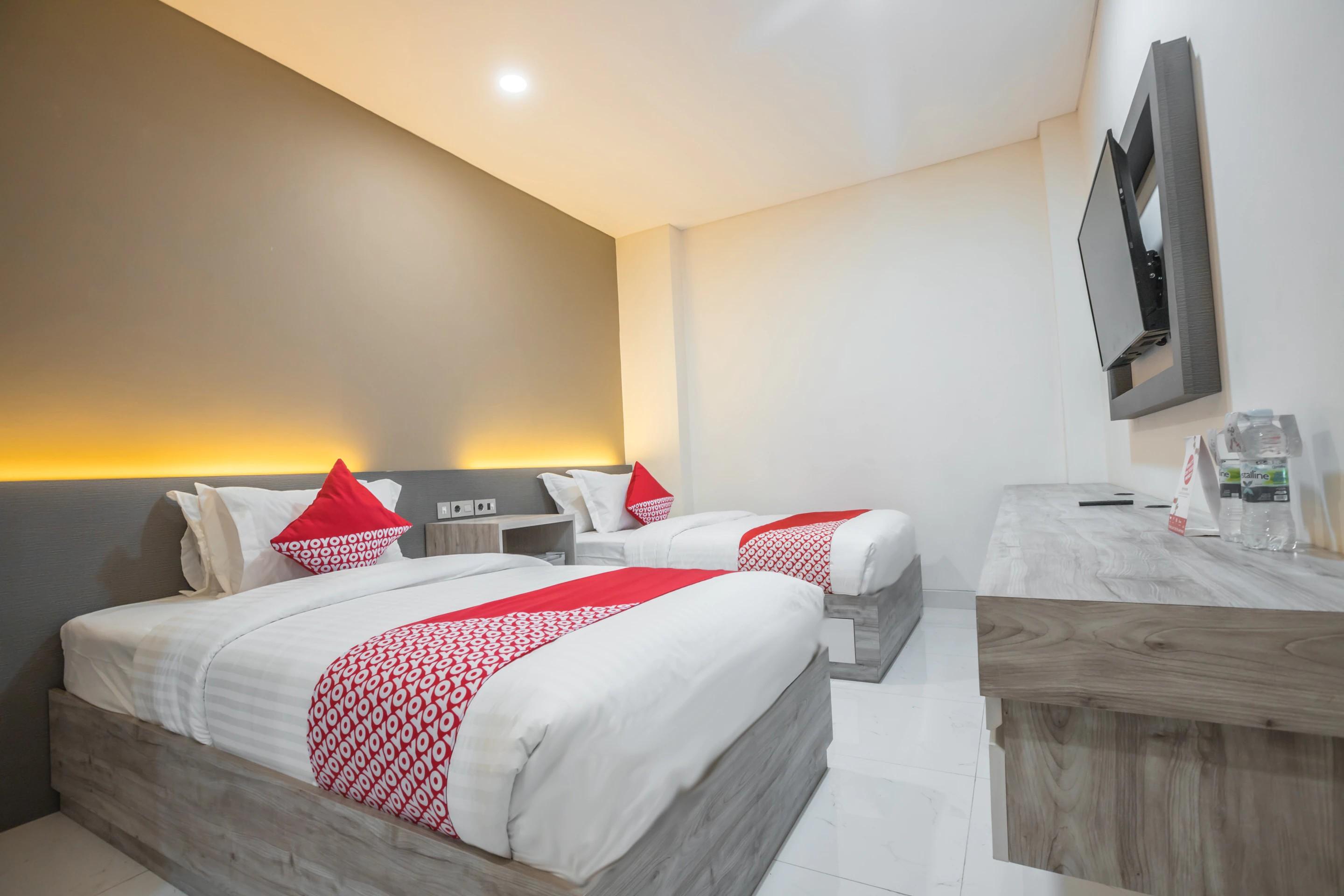 Super Oyo 1487 Residence Khoe Джакарта Экстерьер фото