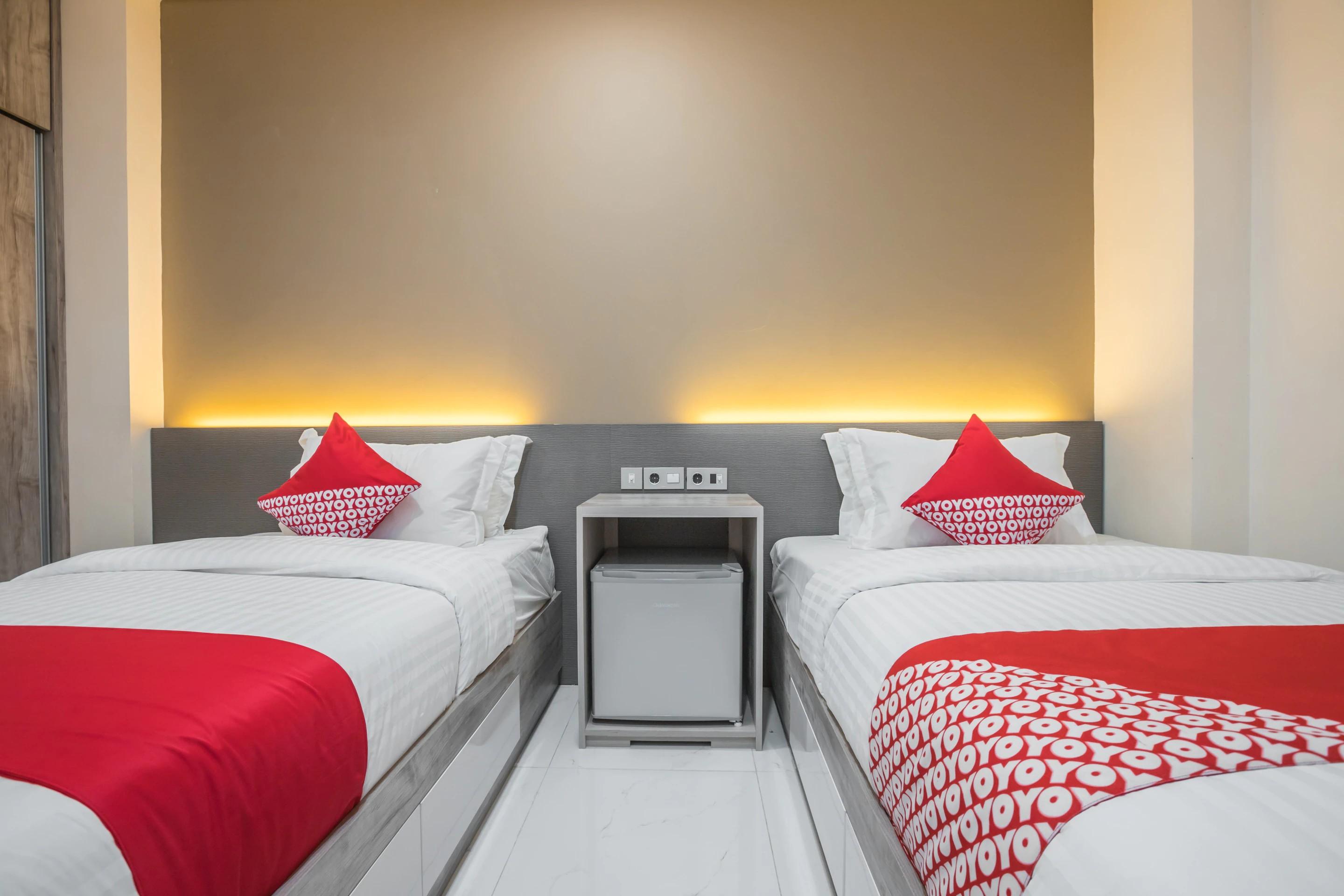 Super Oyo 1487 Residence Khoe Джакарта Экстерьер фото