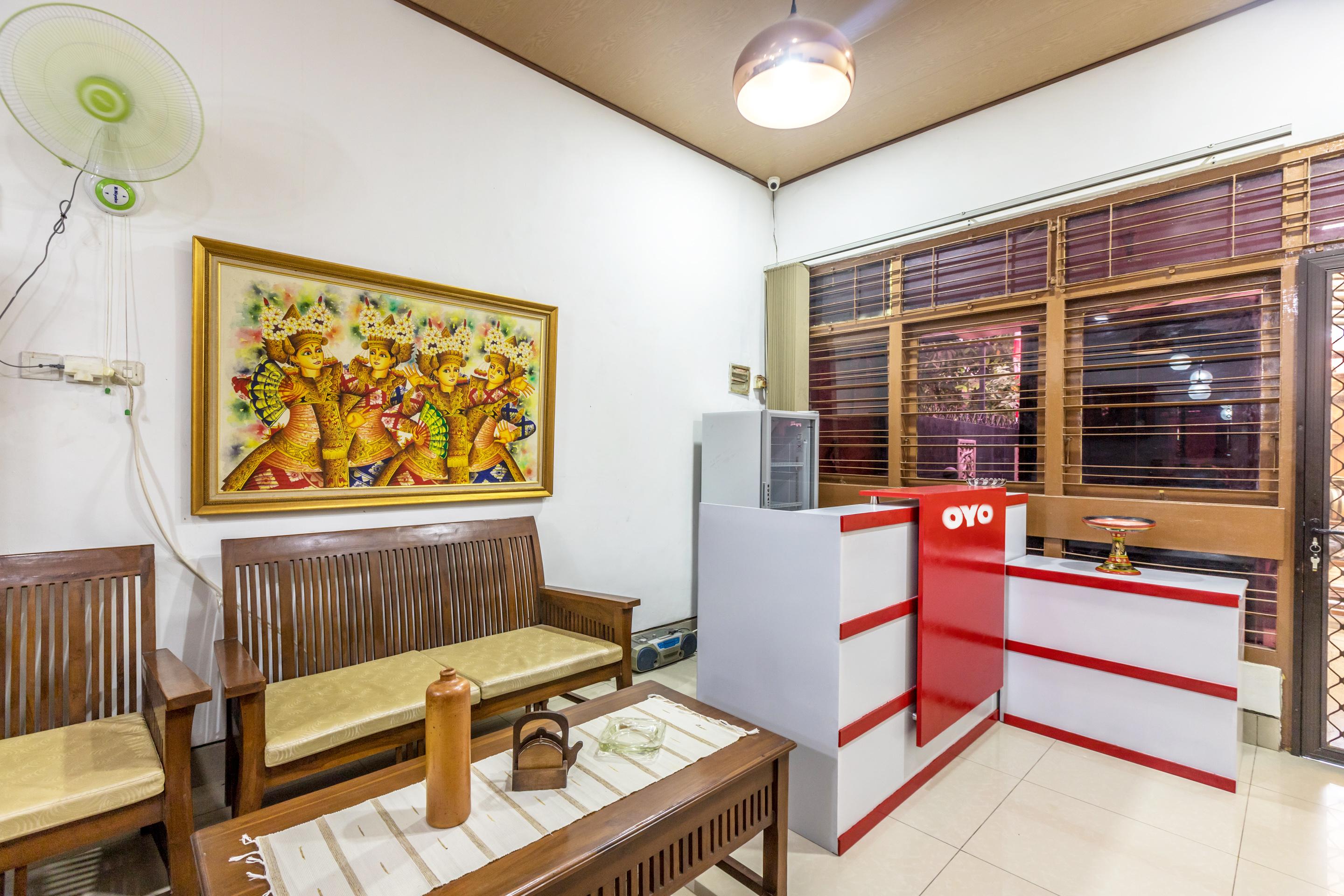 Super Oyo 1487 Residence Khoe Джакарта Экстерьер фото